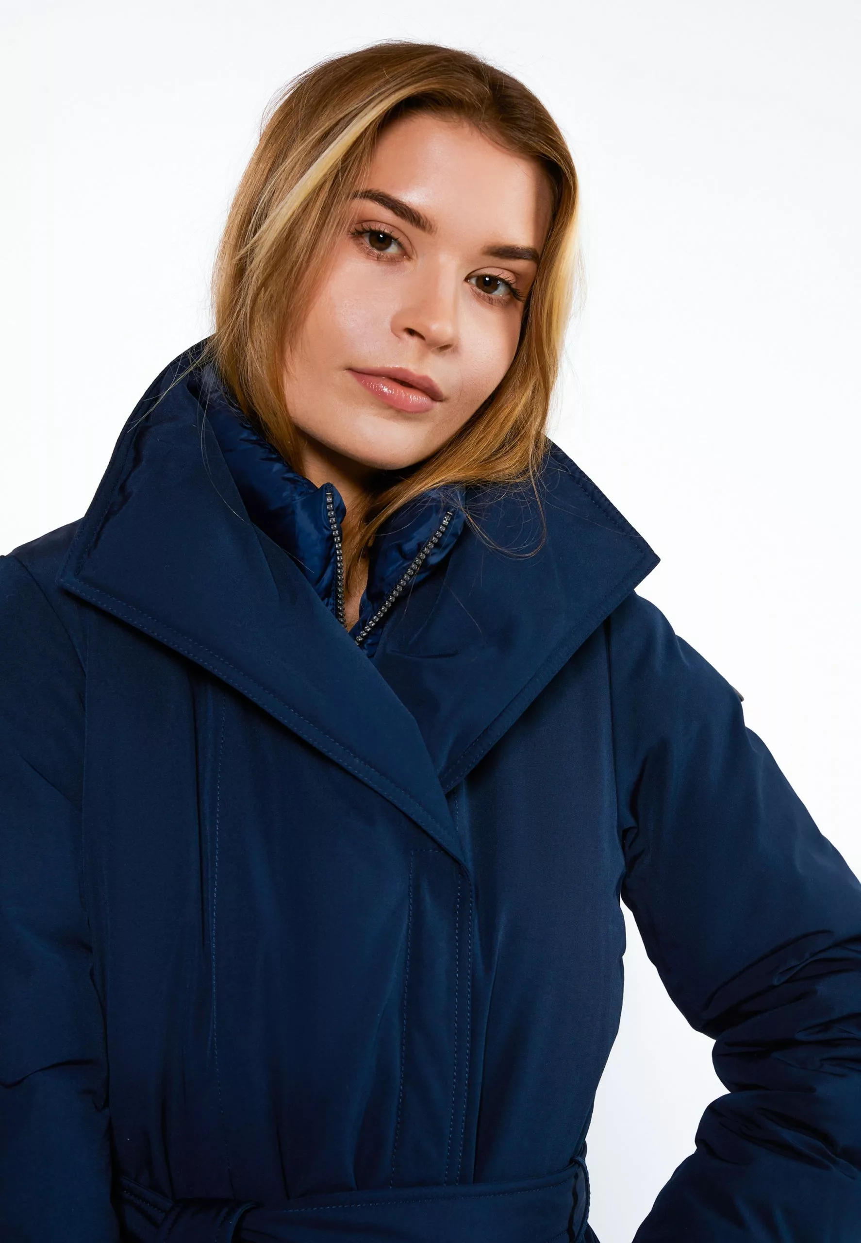 DreiMaster Vintage Manteaux De Pluie Manteau Fonctionnel Femme Bleu Outremer 5 DreiMaster Vintage Manteaux De Pluie Manteau Fonctionnel Femme Bleu Outremer – Image 5