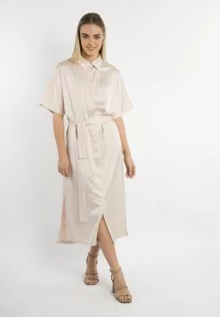 Robes Fluides Robe-chemise Femme Beige Clair 8 Robes Fluides Robe-chemise Femme Beige Clair -Magasin Vintage Dreimaster 83c054a9cdb64b4d3acb1cd7acb938e3