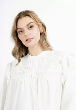 DreiMaster Vintage Blouses Et Tuniques Chemisier Femme Blanc Cassé -Magasin Vintage Dreimaster a16cfcda8ebeee7c09b836561824afca